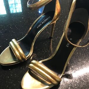 KENNETH COLE Womens BROOKE Gold Stiletto Leather Sandals 8.5 M
